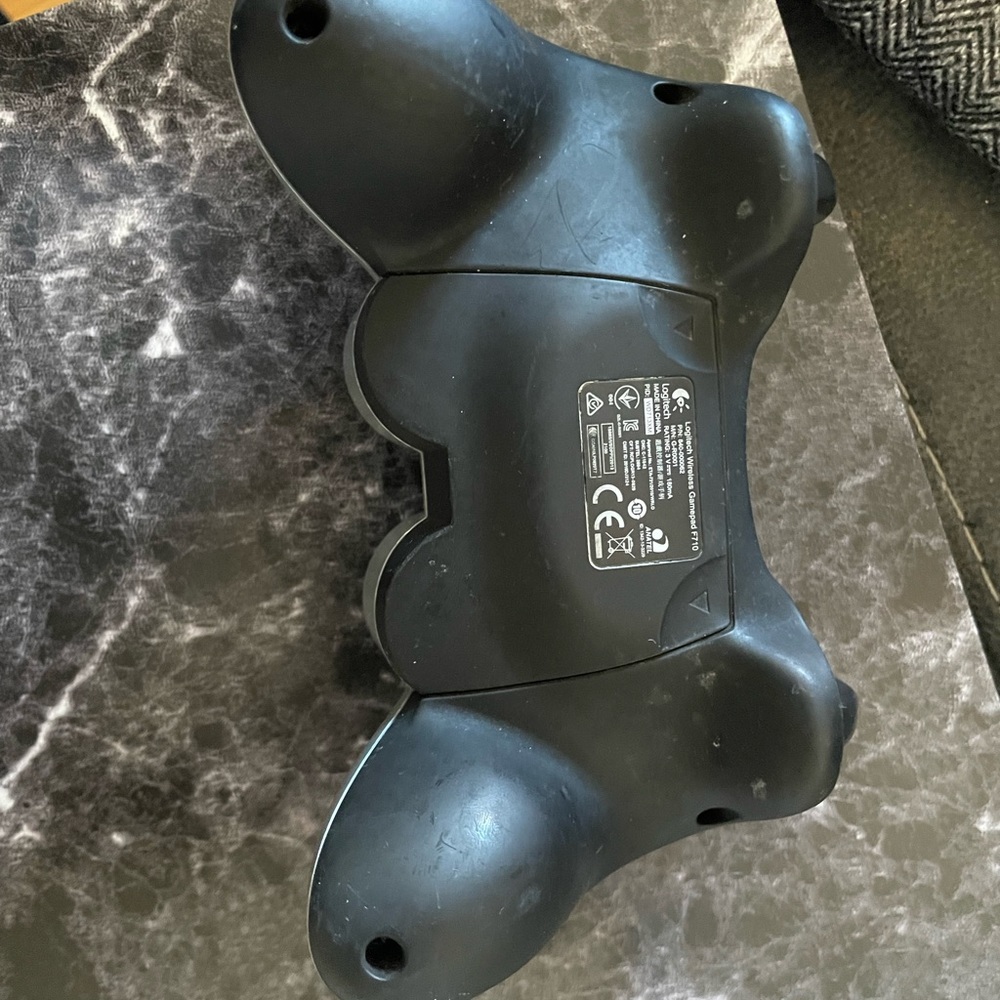 To logitech PC controllers